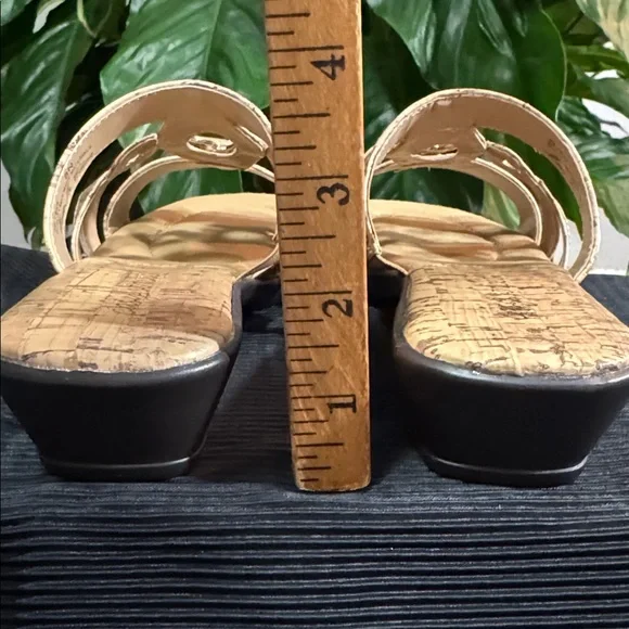 Easy Street Slip-On Torrid Sandal - Women's 8N - Picture 6 of 10